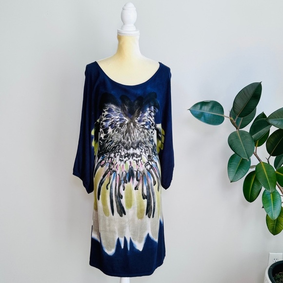 Etincelle Dresses & Skirts - Etincelle art to wear knit dress